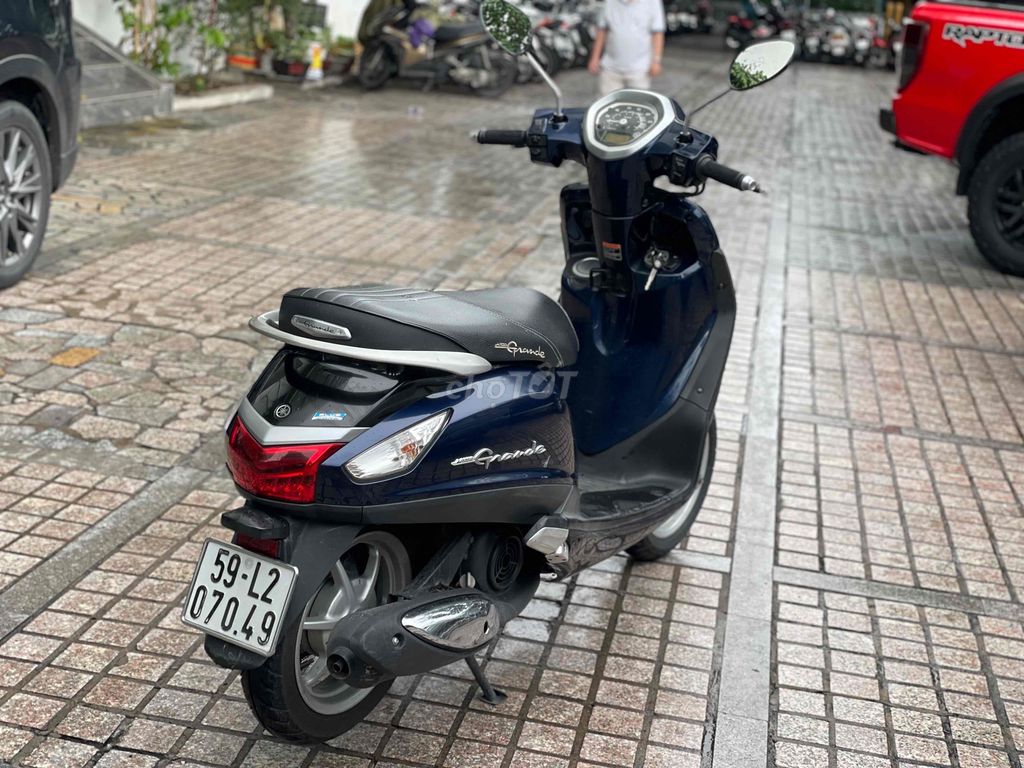 Grande 2015 Bảo hành 6 tháng, trả 10tr9 nhan xe. Mua bán Xe máy tại Quận 7 Tp Hồ Chí Minh được đăng bởi Dương Đạt hình 5