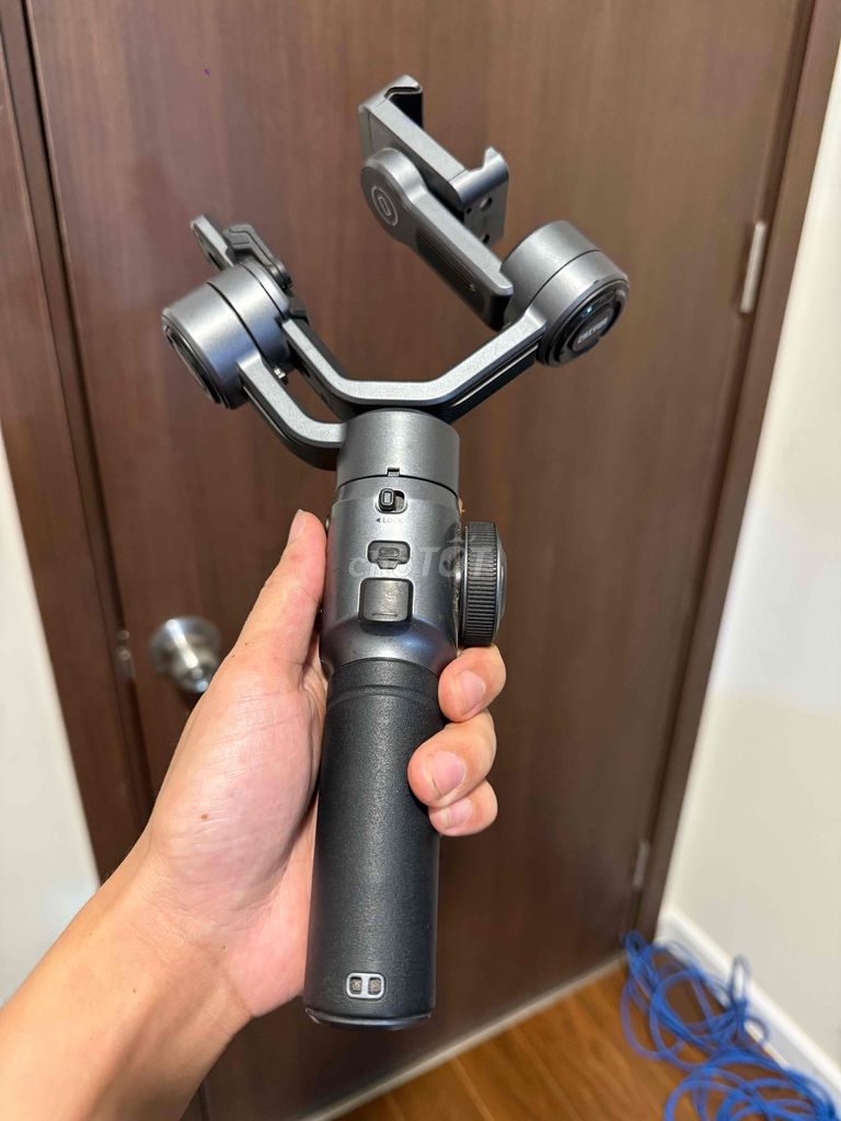 Gimbal Zhiyun Smooth 5 Xám Hỏng. Mua bán Máy ảnh, Máy quay tại Quận 12 Tp Hồ Chí Minh được đăng bởi shop gimbal hình 1