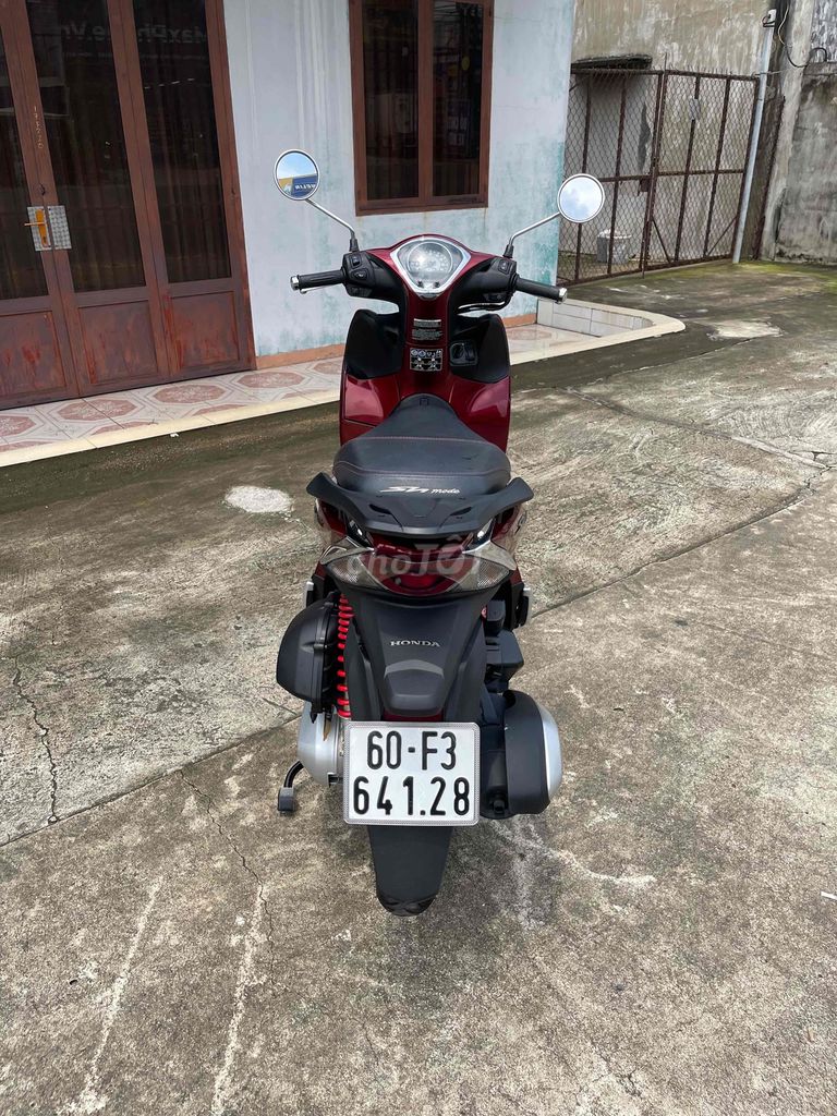 SH mode abs chính chủ 60 kí giấy có bán trả góp. Mua bán Xe máy tại Huyện Trảng Bom Đồng Nai được đăng bởi cửa hàng xe máy Trần Sơn  hình 2