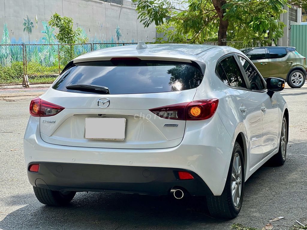 Mazda 3 1.5 AT Hatchback 2015 - 48000km. Mua bán Ô tô tại Thành phố Dĩ An Bình Dương được đăng bởi Siêu Thị Ô Tô Bình Dương  hình 4