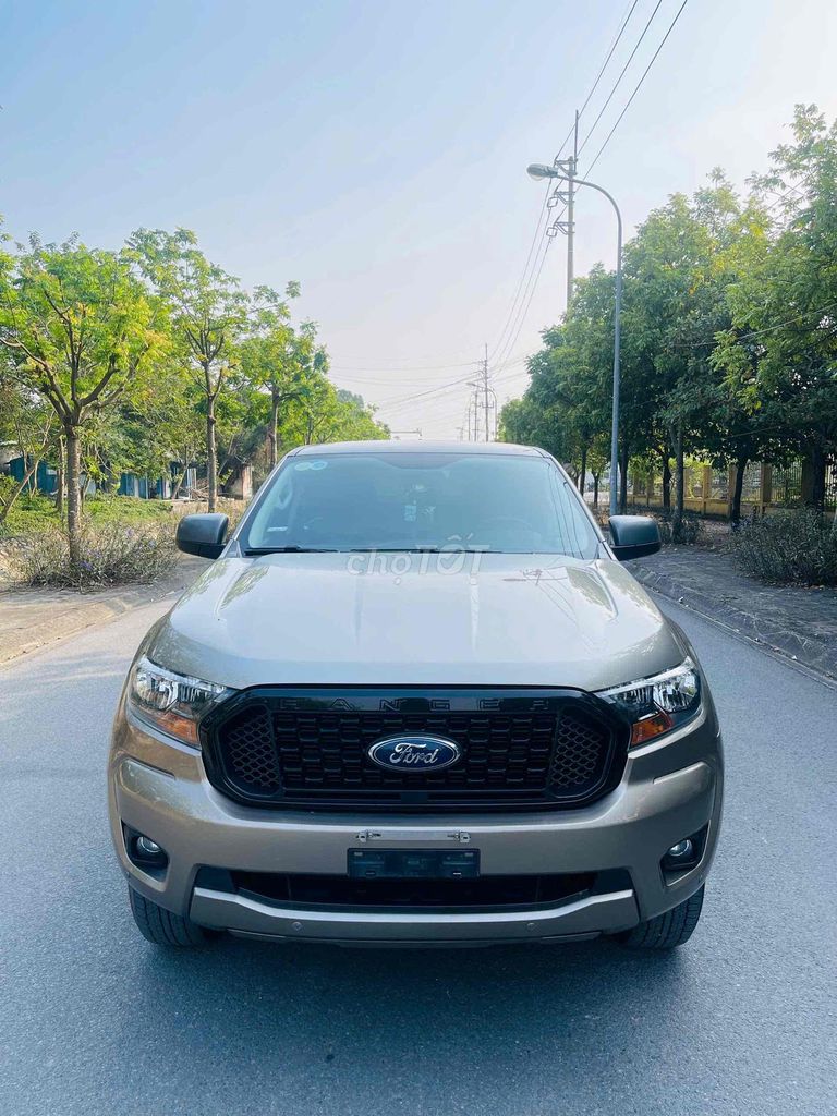 Ford Ranger 2020 XLS 2.2L 4x2 AT chạy 48000 km