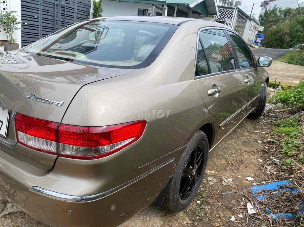 Honda Accord 2005 máy 2,4 số auto chạy đầm,chắc,êm. Mua bán Ô tô tại Thành phố Đà Lạt Lâm Đồng được đăng bởi Tôi Yêu Việt Nam hình 19