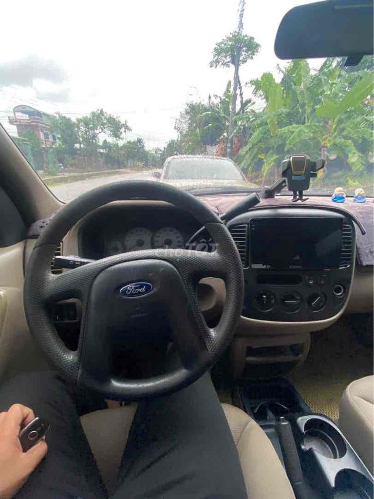 Ford Escape 2002 XLT 3.0 AT 4X4 2002  - 40000 km. Mua bán Ô tô tại Quận Sơn Trà Đà Nẵng được đăng bởi Mỹ Duyên hình 3