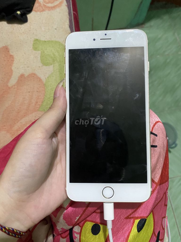 Apple iPhone 6 Plus 16GB Vàng. Mua bán Điện thoại tại Huyện Phú Giáo Bình Dương được đăng bởi Nguyễn Hoàng Nhi hình 1