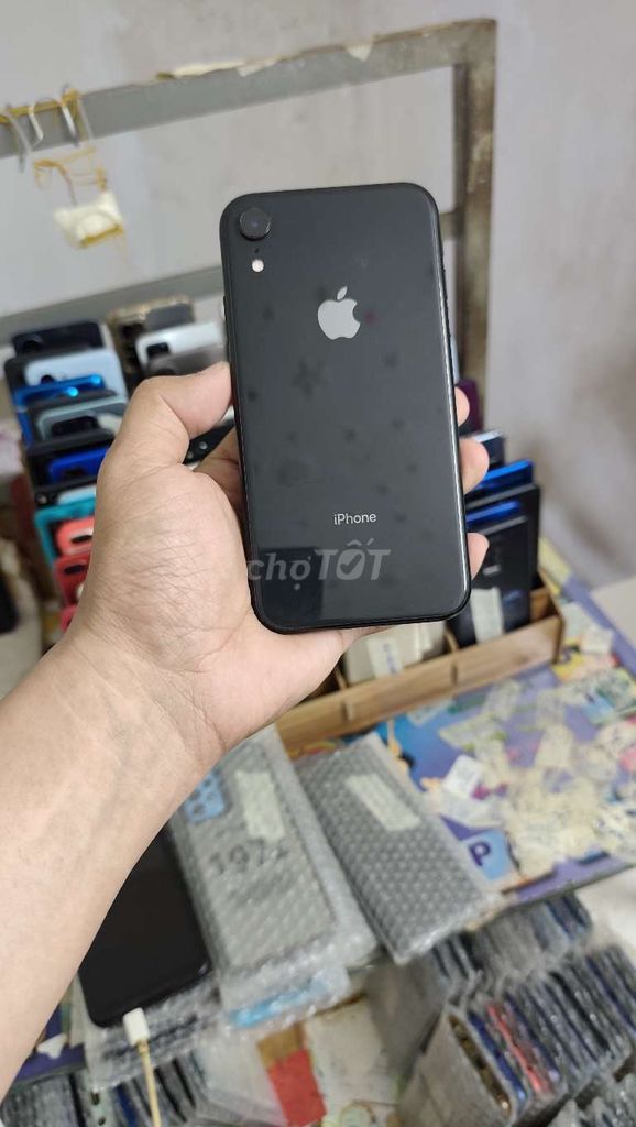 Apple iPhone XR, 64gb, quốc tế. Mua bán Điện thoại tại Quận Gò Vấp Tp Hồ Chí Minh được đăng bởi A LONG   nhận thanh toán THẺ TÍN DỤNG hình 1
