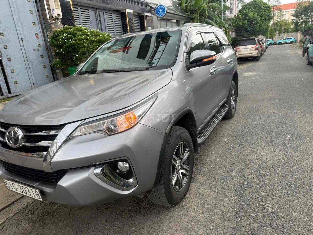 Toyota Fortuner 2017 Số tự động máy xăng. Mua bán Ô tô tại Quận 12 Tp Hồ Chí Minh được đăng bởi A Quý hình 3