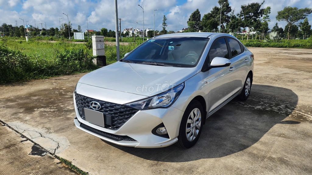 Hyundai Accent 2024 số sàn màu xám đẹp. Mua bán Ô tô tại Quận 12 Tp Hồ Chí Minh được đăng bởi Xuân Trường hình 5