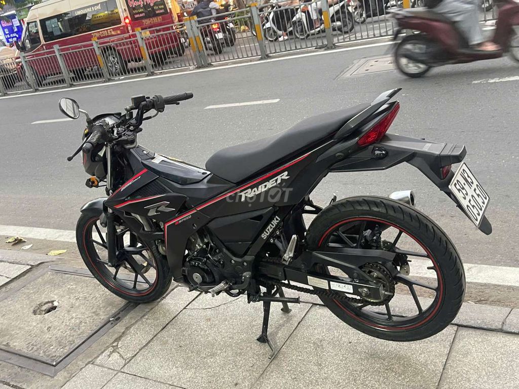 Suzuki raider Fi 2019 mới 90% Bstp chính chủ. Mua bán Xe máy tại Quận Tân Phú Tp Hồ Chí Minh được đăng bởi Tuanduy hình 3