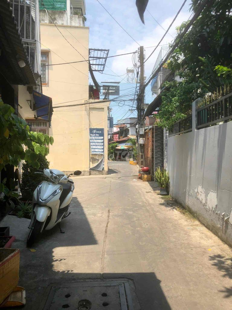 Hẻm 3m Phú Thọ Hoà 4x9 nhà 1 lầu đẹp