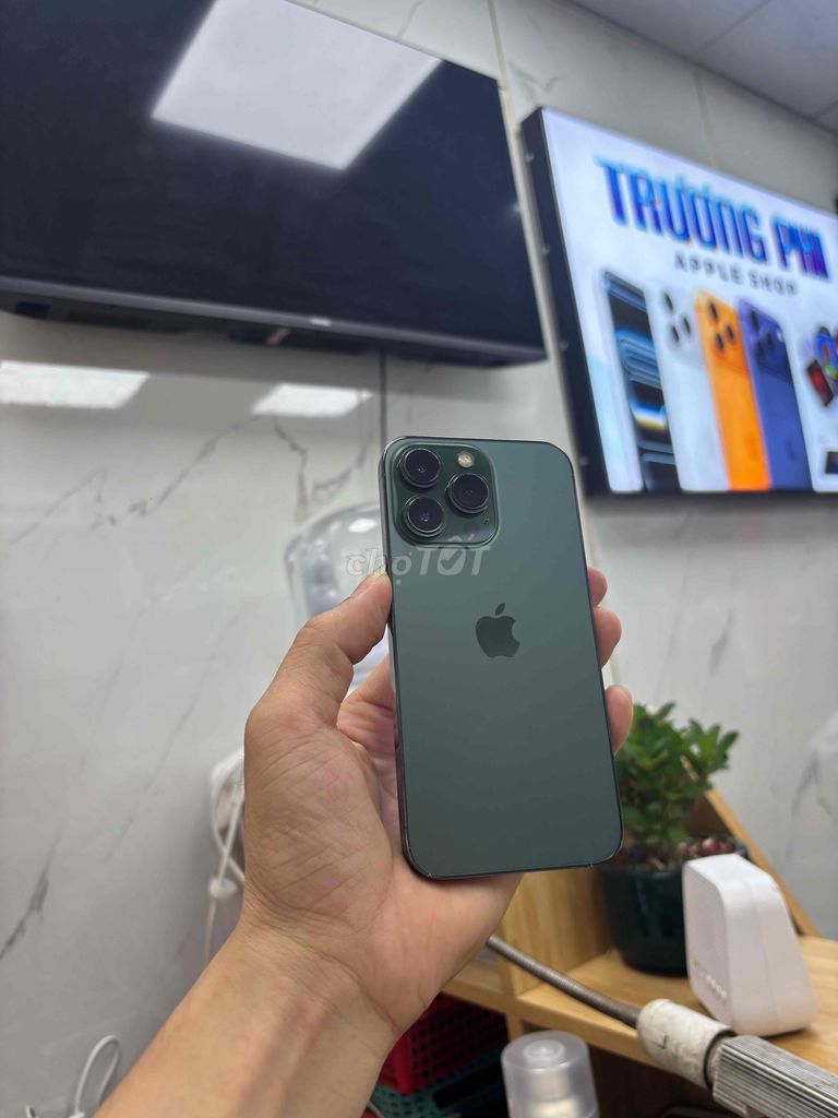 Apple iPhone 13 Pro 256GB Xanh rêu. Mua bán Điện thoại tại Quận Sơn Trà Đà Nẵng được đăng bởi Diễm Diễm hình 1