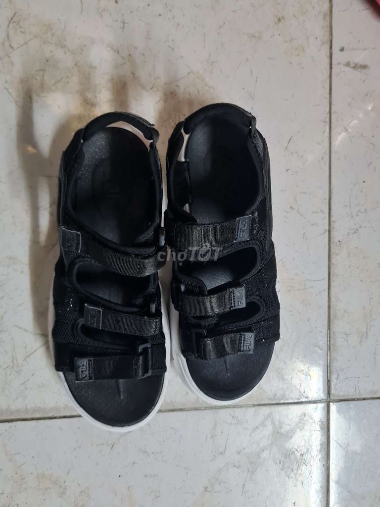 Giày sandal fila