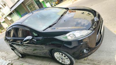 Ford Fiesta Đen Số sàn