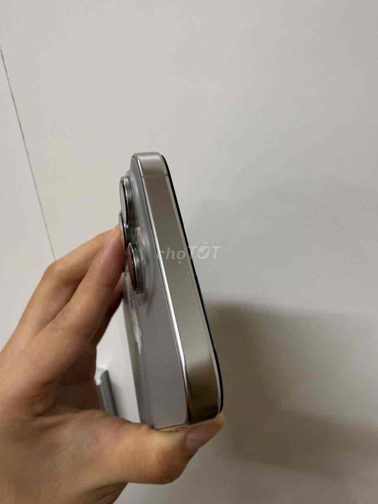 Apple iPhone 16 Pro Max Titan quốc tế LL/A. Mua bán Điện thoại tại Quận 3 Tp Hồ Chí Minh được đăng bởi Đình Trung hình 1