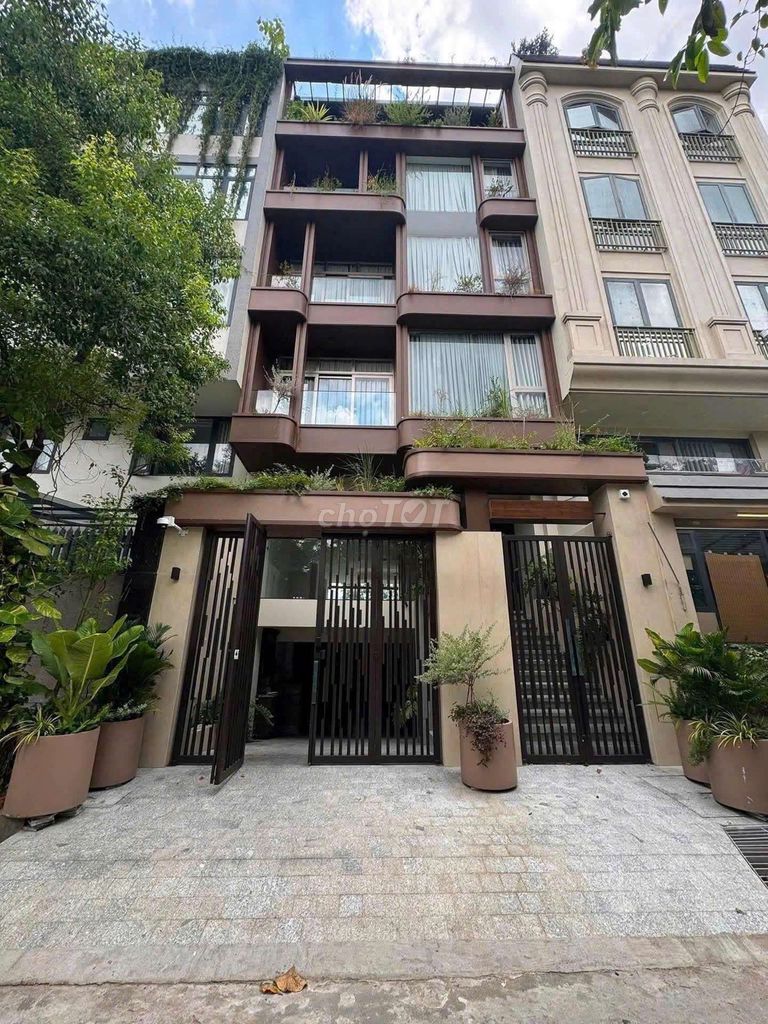 Rent · 6 bd · 120 м² · Quận Tân Bình, ул. Đường Lam Sơn