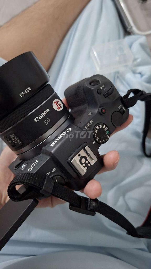 Máy ảnh Canon EOS RP còn bảo hành. Mua bán Máy ảnh, Máy quay tại Huyện Yên Phong Bắc Ninh được đăng bởi Nguyễn Đồng hình 1