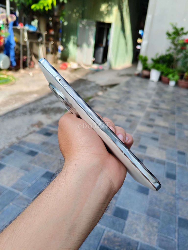 Oneplus 12 12/256 pin 99% ngoại hình như ảnh. Mua bán Điện thoại tại Quận Ninh Kiều Cần Thơ được đăng bởi Yantee Vicky Gaming Music hình 3