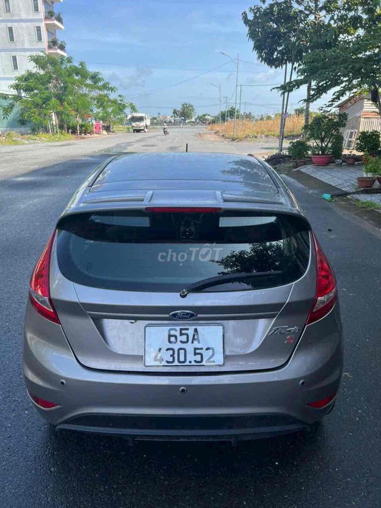 Ford Fiesta 2011 1.6 AT Hatchback. Mua bán Ô tô tại Quận Cái Răng Cần Thơ được đăng bởi Nam hình 12