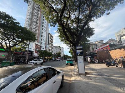 Аренда · 1 комн. · 300 м² · Quận Sơn Trà, ул. Đường Hồ Nghinh