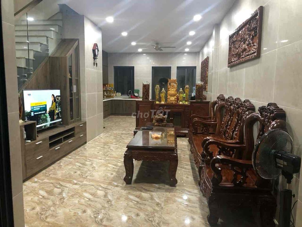 BÁN CĂN NHÀ PHỐ SENTURIA VƯỜN LÀI AN PHÚ ĐÔNG VIEW CÔNG VIÊN VÀ SÔNG