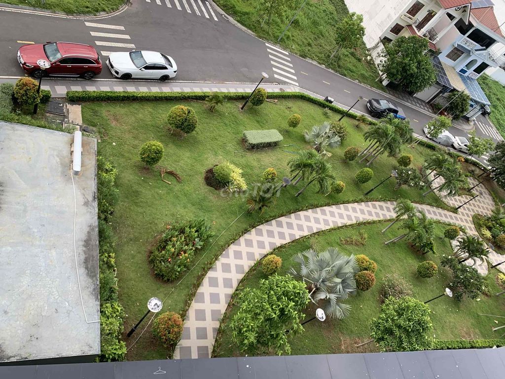 Chính chủ cho thuê 2PN view sông Full nội thất Homyland riverside Q2