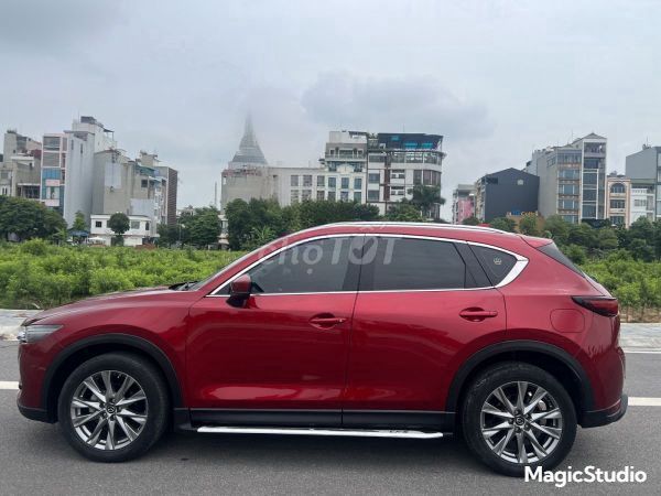 Mazda CX5 2.5 Premium 2020 Красный 90000 км