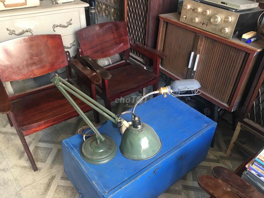 2 Đèn bàn decor Vintage