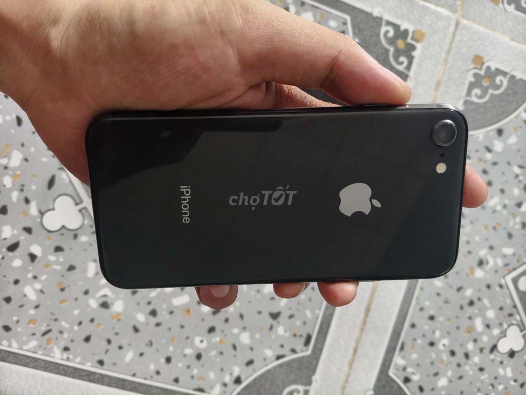 Apple iPhone 8 64GB Đen 95%. Mua bán Điện thoại tại Quận 12 Tp Hồ Chí Minh được đăng bởi Quân hình 1