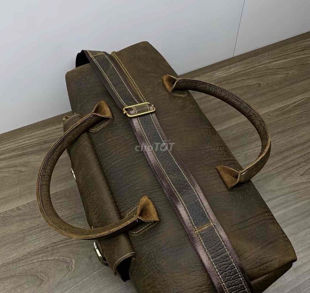 Túi xách du lịch Da bò sáp Nâu. Mua bán Túi xách tại Quận Đống Đa Hà Nội được đăng bởi Hiến Hàng Hiệu hình 1