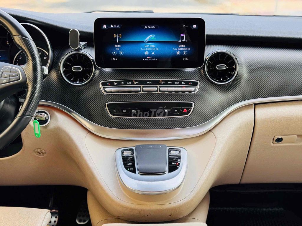 Mercedes Benz V250 AMG - XHĐ 3 Tỷ 3. Mua bán Ô tô tại Quận Bình Tân Tp Hồ Chí Minh được đăng bởi Lê Minh Quý hình 10