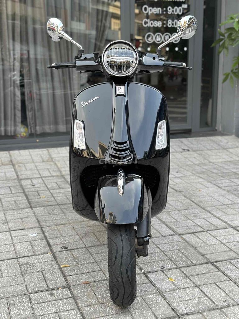 Vespa 300 HPE Super Tech zin chính chủ re nhat. Mua bán Xe máy tại Quận 6 Tp Hồ Chí Minh được đăng bởi khoa hình 2
