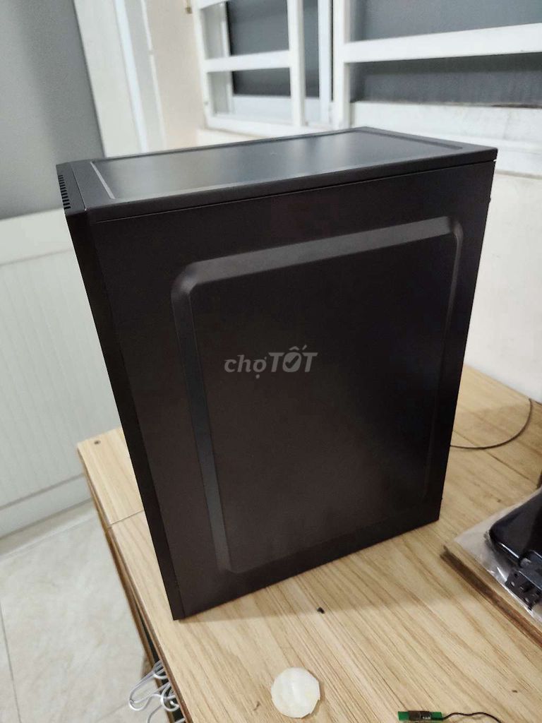 Thua đá gà online nên bán nhanh dàn máy khủng tn
