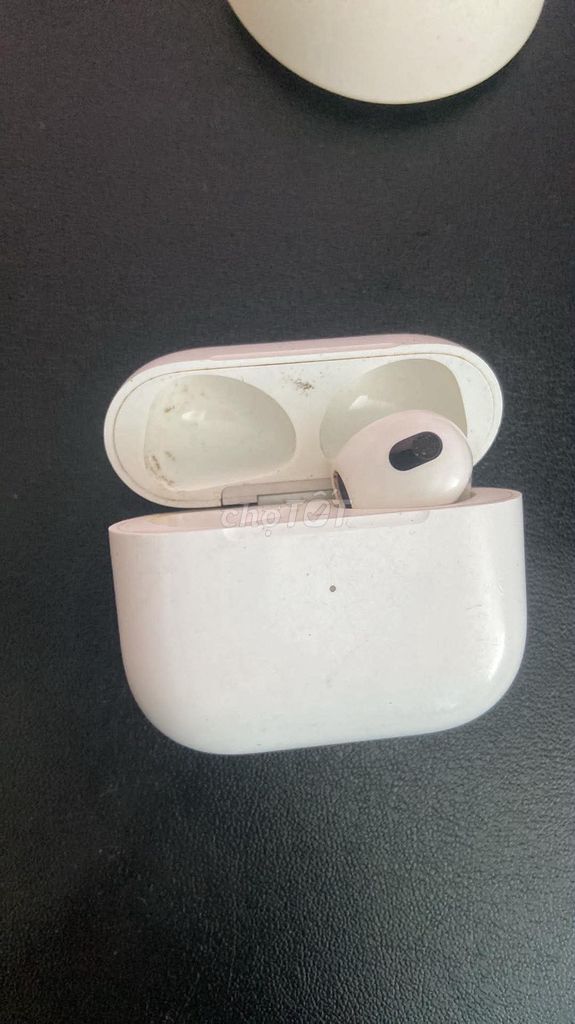 Tai nghe Apple AirPods 3 Trắng Mất 1 tai trái. Mua bán Tivi, Âm thanh tại Quận Ngũ Hành Sơn Đà Nẵng được đăng bởi Bình Mực hình 1