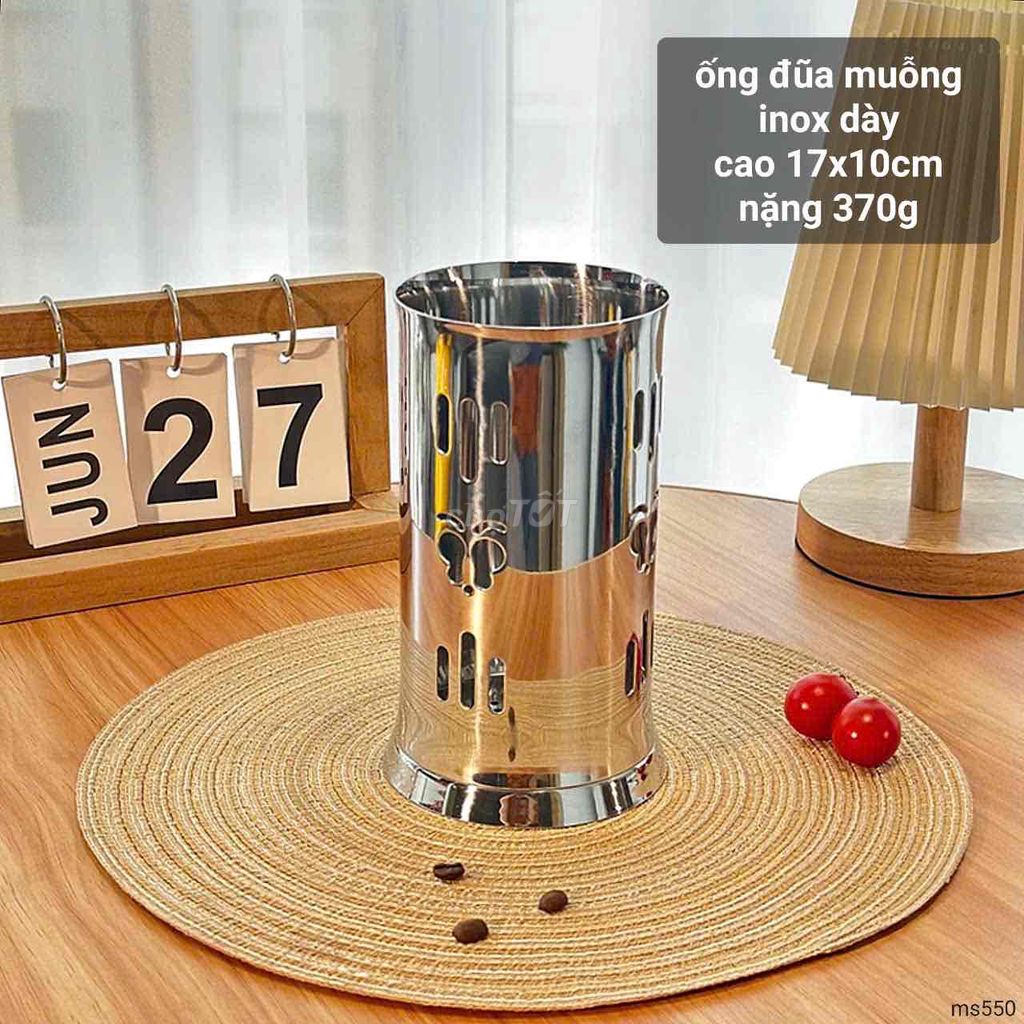 Ống đựng đũa muỗng Inox Bạc. Mua bán Dụng cụ nhà bếp tại Thành phố Rạch Giá Kiên Giang được đăng bởi Đức Bảo Trần hình 1