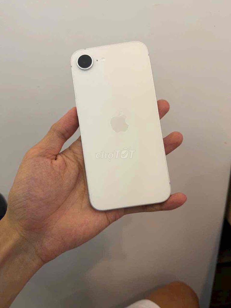 iPhone 17E 256GB Trắng P100 sạc 10 lần BH 4/27. Mua bán Điện thoại tại Quận 3 Tp Hồ Chí Minh được đăng bởi Nam Á Mobile hình 1