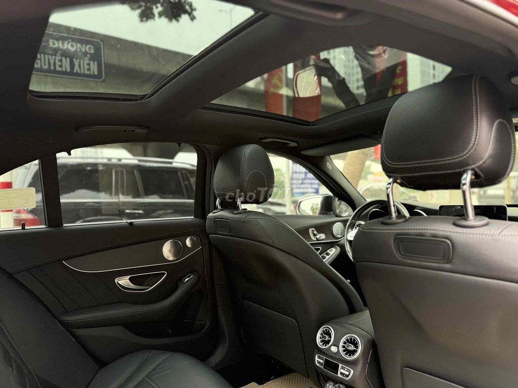 Mercedes-Benz C300 2020 Đỏ 50.000 km