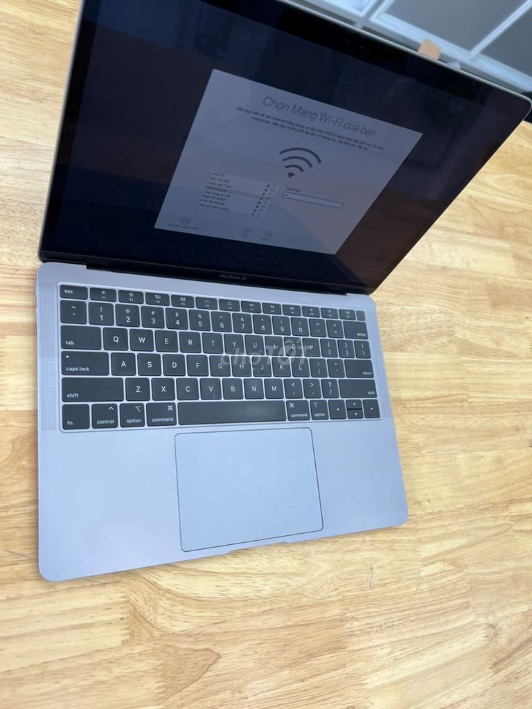 Macbook Air 2018 Core I5 8GB/128GB 13.3" Retina. Mua bán Laptop tại Thành phố Qui Nhơn Bình Định được đăng bởi NGỌC PHÚC LAPTOPS hình 1