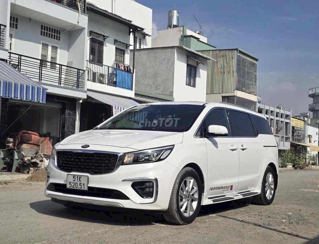 Kia Sedona 2.2 DAT LUXURY 2021 - 80000km. Mua bán Ô tô tại Quận Bình Tân Tp Hồ Chí Minh được đăng bởi Lê Văn hình 3