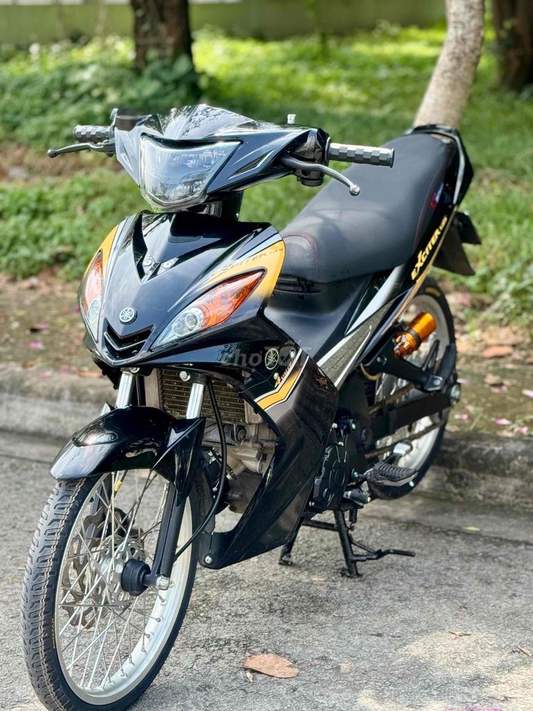 ex 135 up 2010 62sph pô êm đít zin 9c sơn xi new. Mua bán Xe máy tại Thành phố Thuận An Bình Dương được đăng bởi Đặng Nhất Huy hình 2