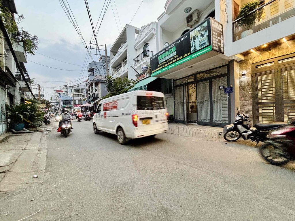 NHÀ ĐẸP DIỆN TÍCH TO, 73m2, NGANG 5m, Sát MẶT TIỀN, CV Làng Hoa