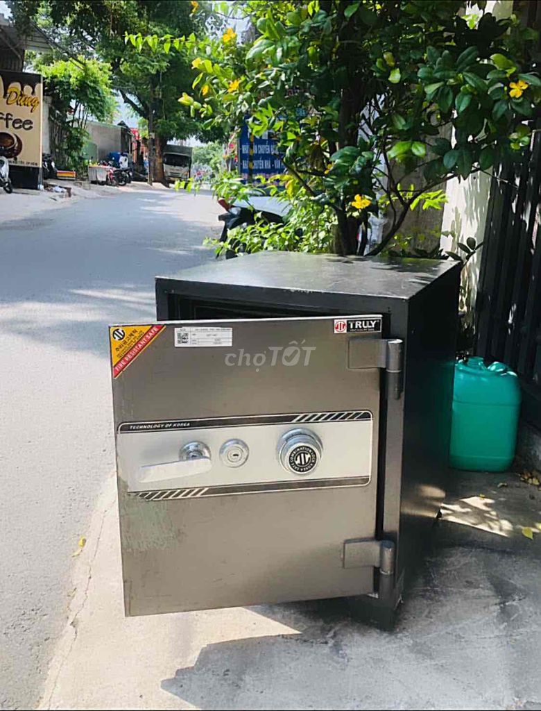 Két sắt Truly TL-65 Xám 145kg. Mua bán Nội thất, đồ gia dụng khác tại Quận Tân Bình Tp Hồ Chí Minh được đăng bởi SHOP HÀNG CHẤT LƯỢNG GIÁ TỐT hình 1