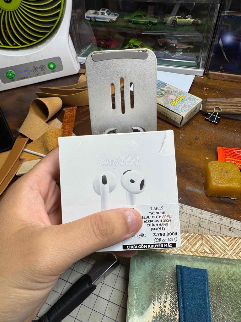 Tai nghe Bluetooth Apple AirPods 2024 Trắng Mới. Mua bán Tivi, Âm thanh tại Quận Cẩm Lệ Đà Nẵng được đăng bởi phucnguyen hình 1