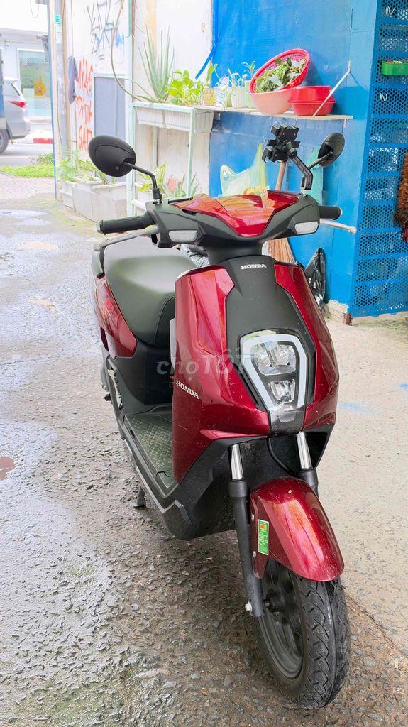 Электроскутер Honda Icon E 2026 красный 2000 км
