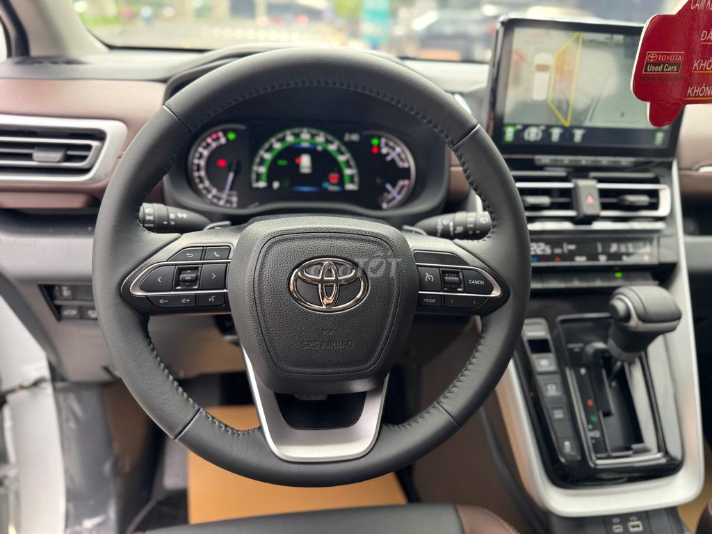 Innova Cross 2025 - Siu Cọp 1.000 km. Mua bán Ô tô tại Quận Phú Nhuận Tp Hồ Chí Minh được đăng bởi Vũ Phong Toyota Sure Xe Cũ Chính Hãng hình 11