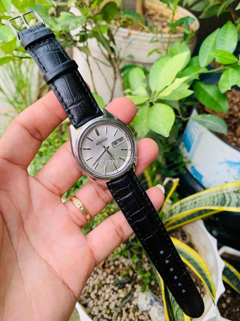 Đồng hồ Seiko Nhật tự động.