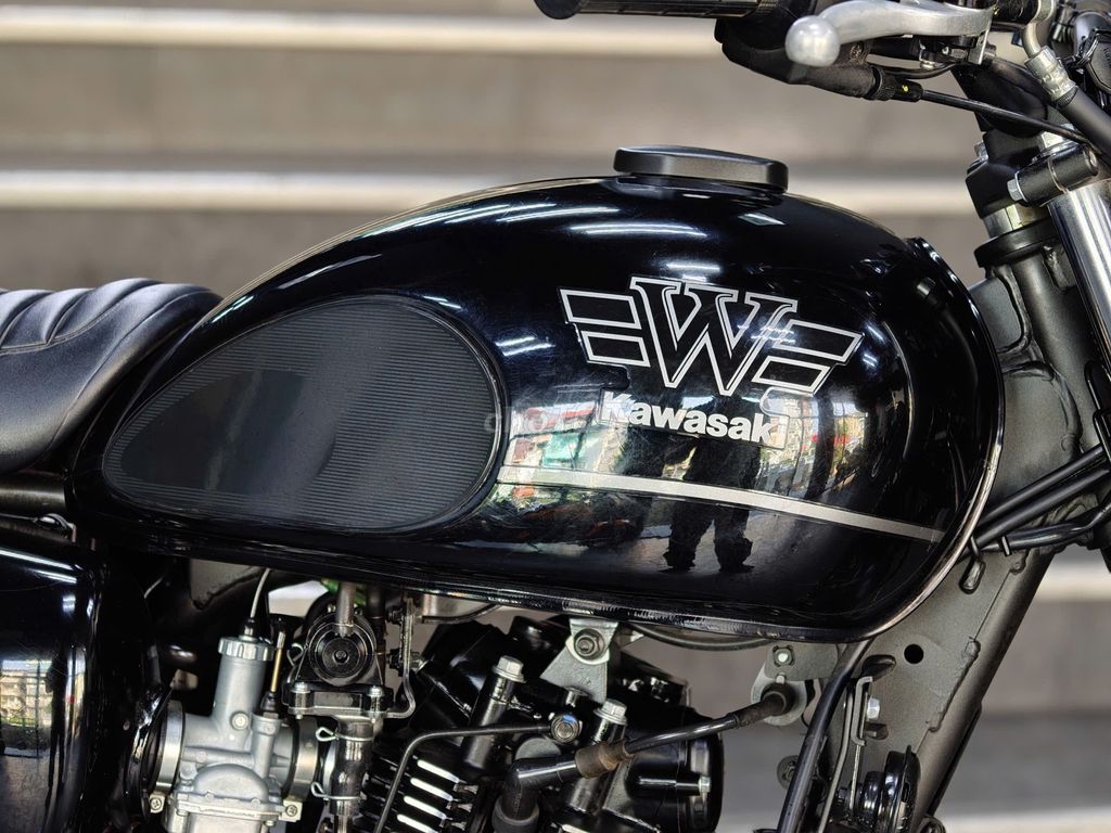 W175 BLACK STYLE MODEL 2023 BIỂN HÀ NỘI ODO 3000. Mua bán Xe máy tại Quận Tây Hồ Hà Nội được đăng bởi Tu Phamanh hình 4