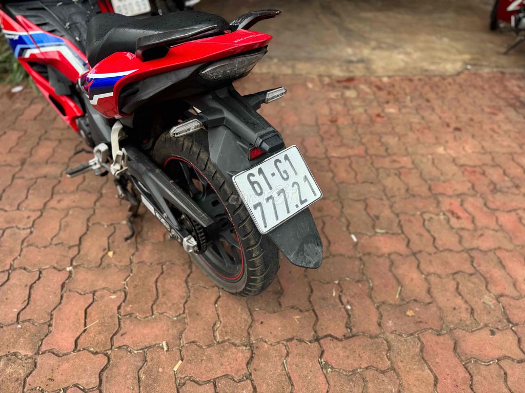 honda winer X ABS. Mua bán Xe máy tại Thành phố Buôn Ma Thuột Đắk Lắk được đăng bởi Nguyễn van Nam hình 2