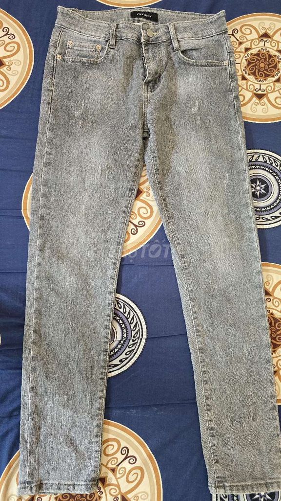Quần jeans nam xám 99%. Mua bán Quần áo tại Huyện Châu Thành Sóc Trăng được đăng bởi Gà Đá Sóc Trăng  hình 1