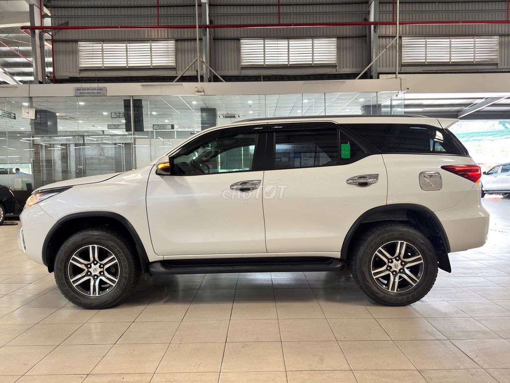 Toyota Fortuner 2020 2.4AT 4x2(CÒN THƯƠNG LƯỢNG). Mua bán Ô tô tại Quận Gò Vấp Tp Hồ Chí Minh được đăng bởi Gia Lạc Toyota hình 3