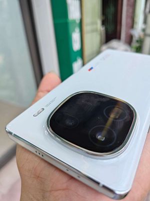 Vivo iQOO 12 Pro 256GB Trắng camera 100x. Mua bán Điện thoại tại Thành phố Nam Định Nam Định được đăng bởi Tạ Tất Thành