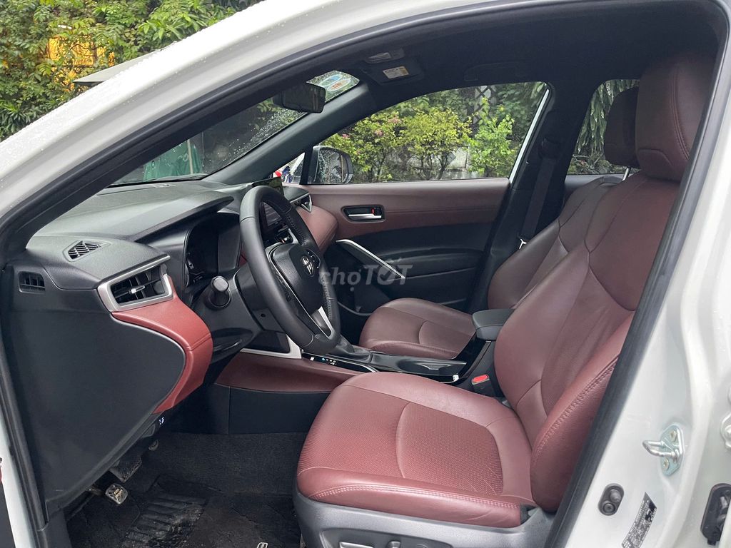 Toyota Corolla Cross 2021 1.8G, xe gia đình. Mua bán Ô tô tại Quận Tân Phú Tp Hồ Chí Minh được đăng bởi Thành Nam Toyota  hình 3